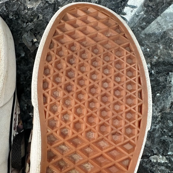 VANS ASPCA Cats Kitty Print Animals RARE Limited Edition Shoes Women’s Size 5.5 - Picture 11 of 14